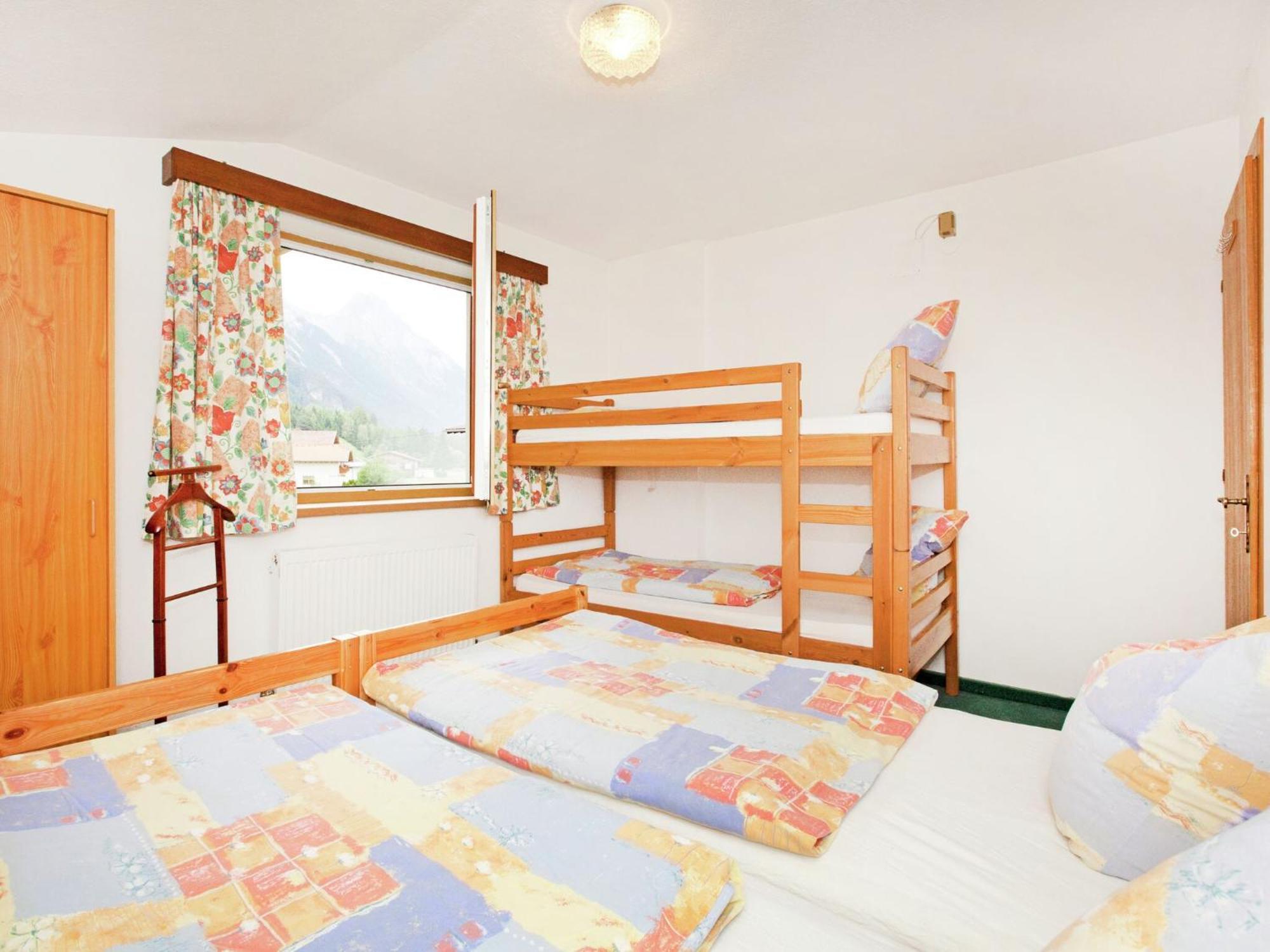 Apartment Near The Arlberg Ski Area Pettneu am Arlberg Buitenkant foto
