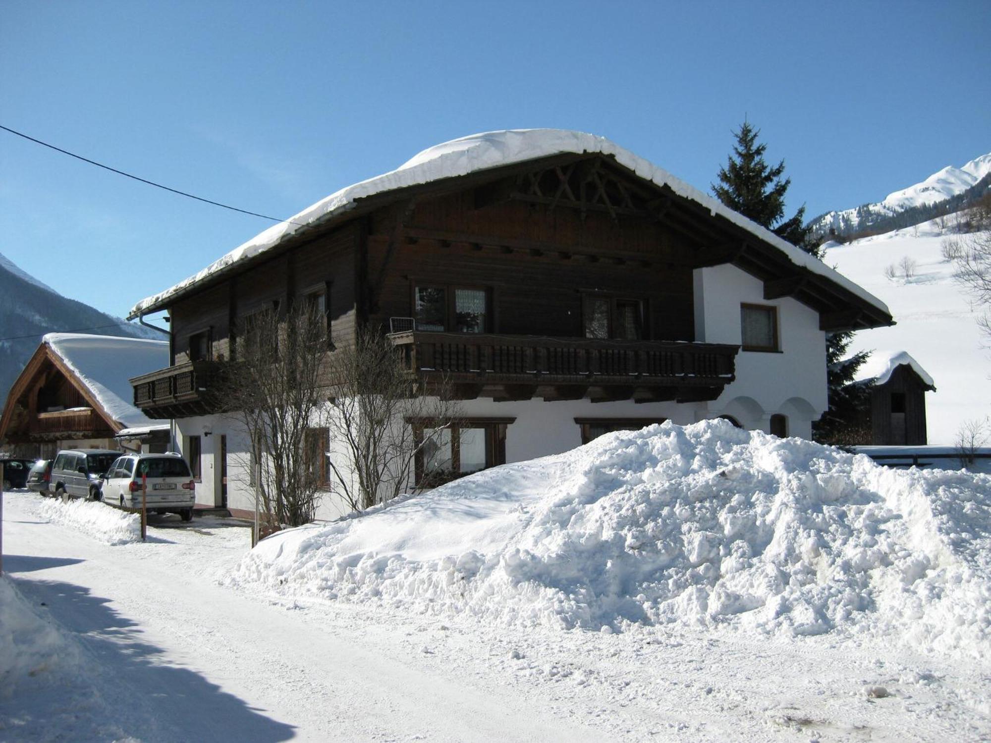 Apartment Near The Arlberg Ski Area Pettneu am Arlberg Buitenkant foto