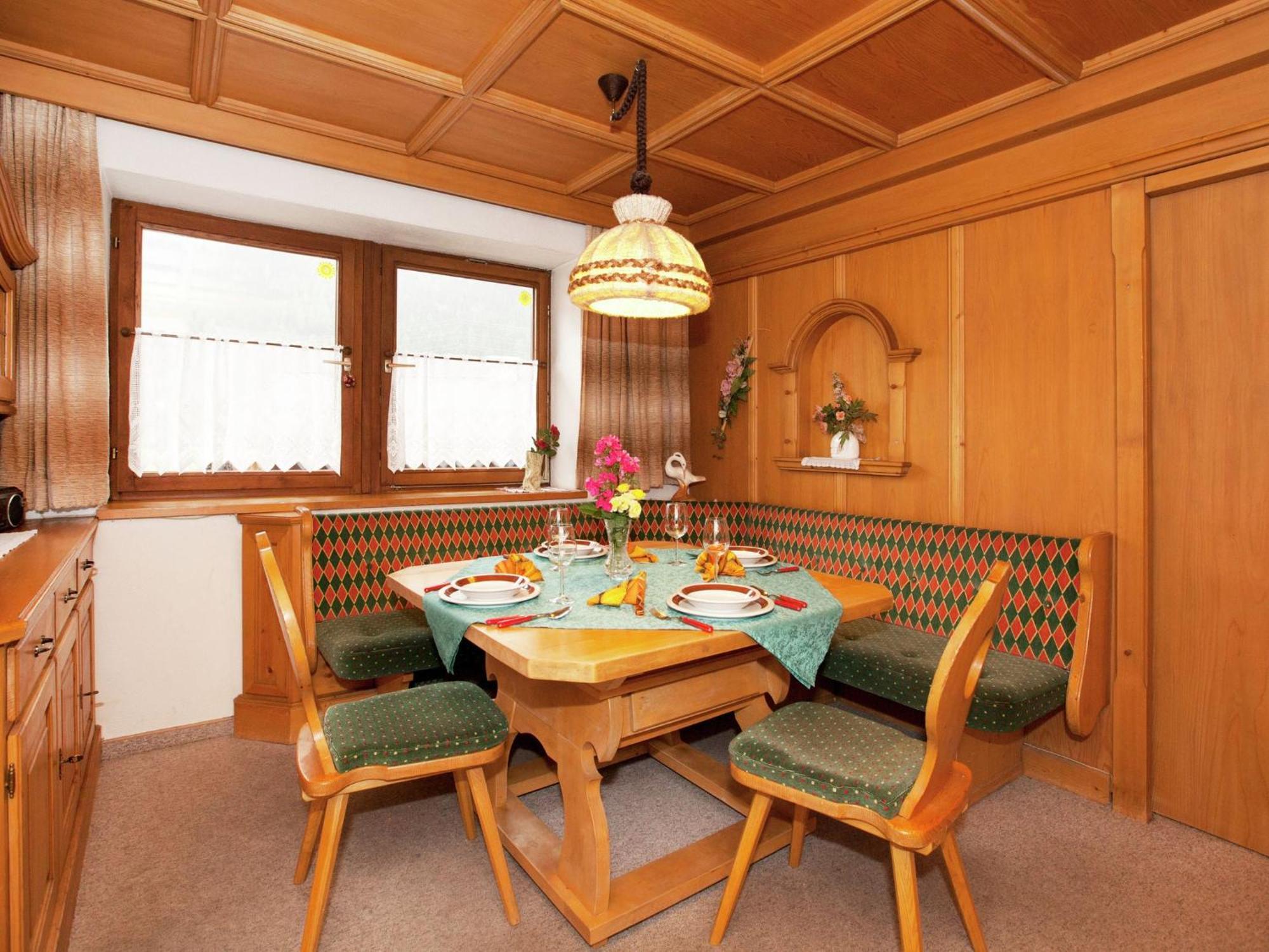 Apartment Near The Arlberg Ski Area Pettneu am Arlberg Buitenkant foto